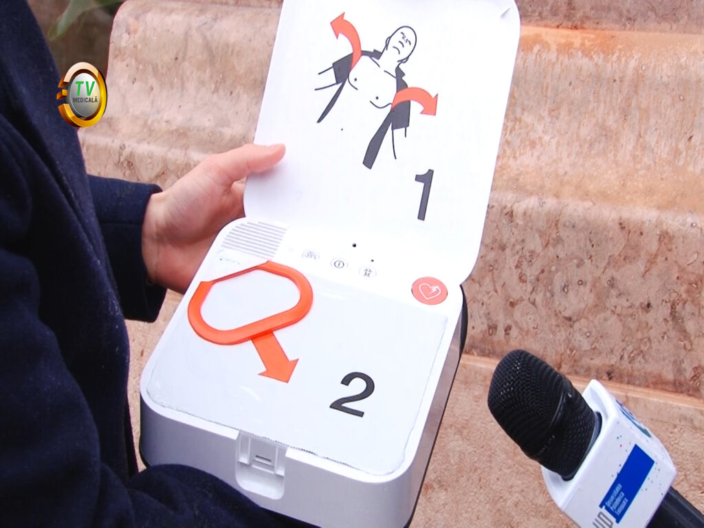Primul defibrilator automat extern din centrul orasului Timisoara (VIDEO) defibrilator